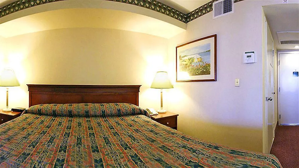 La Quinta By Wyndham Anaheim Hotel